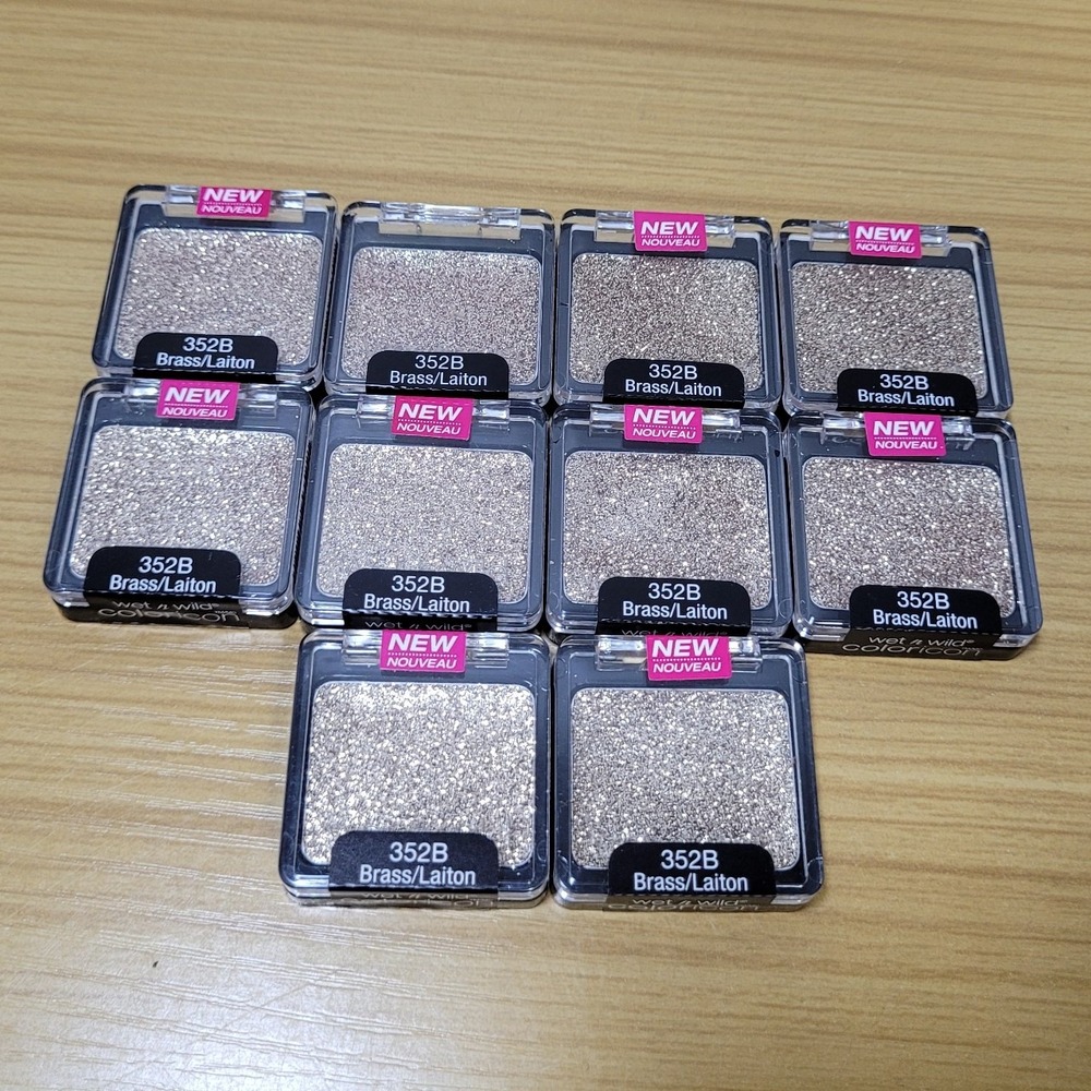 Wet n Wild Color Icon Eyeshadow 352B Brass/Laiton (10 ct)